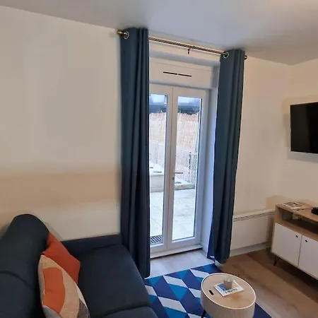 Frida T2 Avec Sa Terrasse By Unsejouranancy Fr Apartament Nancy