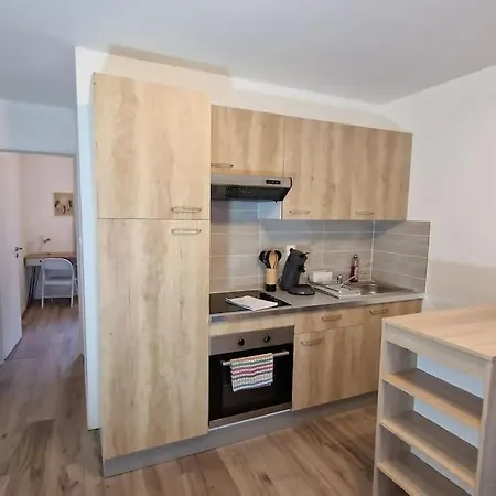 Apartment Frida T2 Avec Sa Terrasse By Unsejouranancy Fr *