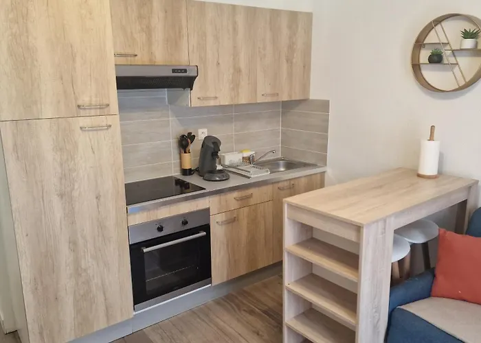 Апартаменты Frida T2 Avec Sa Terrasse By Unsejouranancy Fr